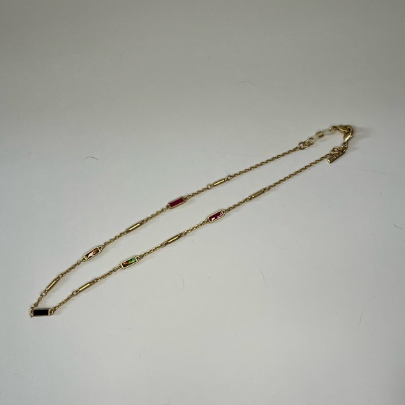 Modern 11” gold tone necklace - Picture 3 of 9